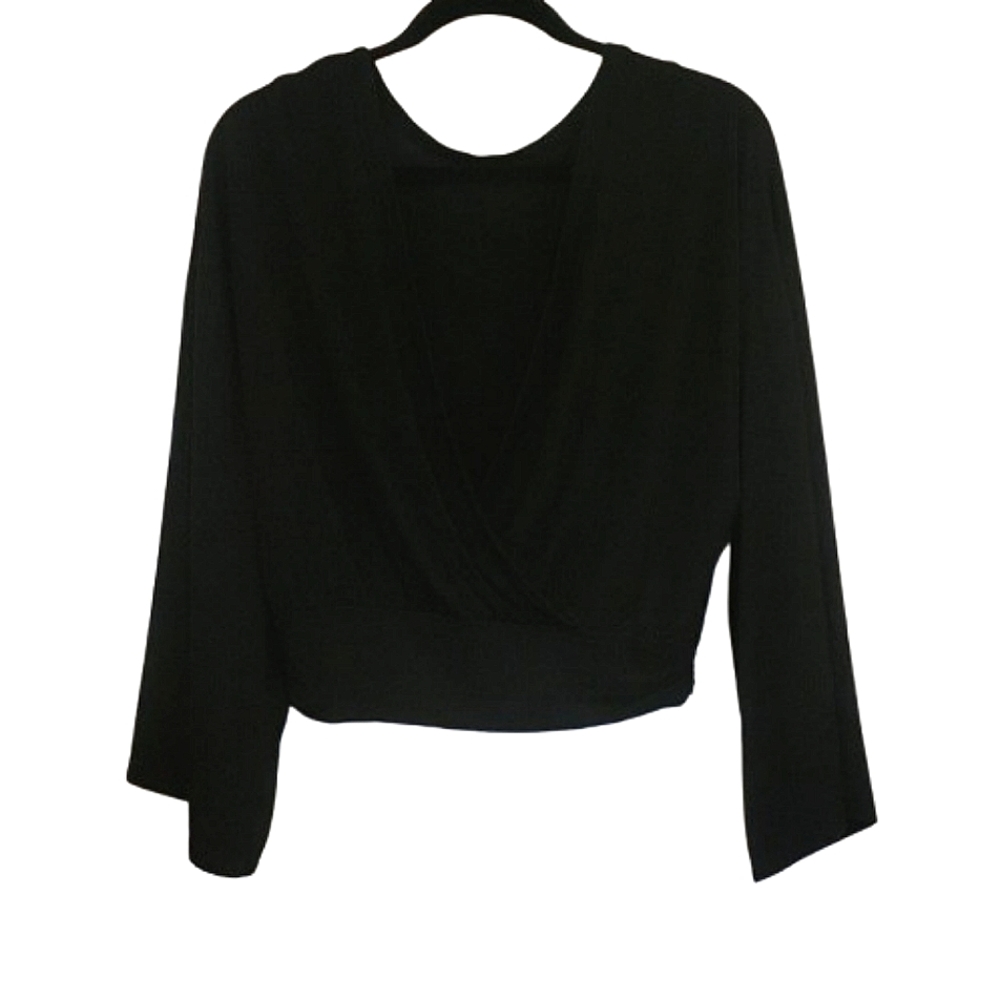 Lulu's Oversized Sleeve cross front Black crop top size Medium